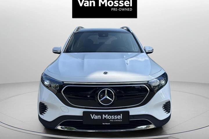 Hvid Mercedes EQB 250 fra 2023
