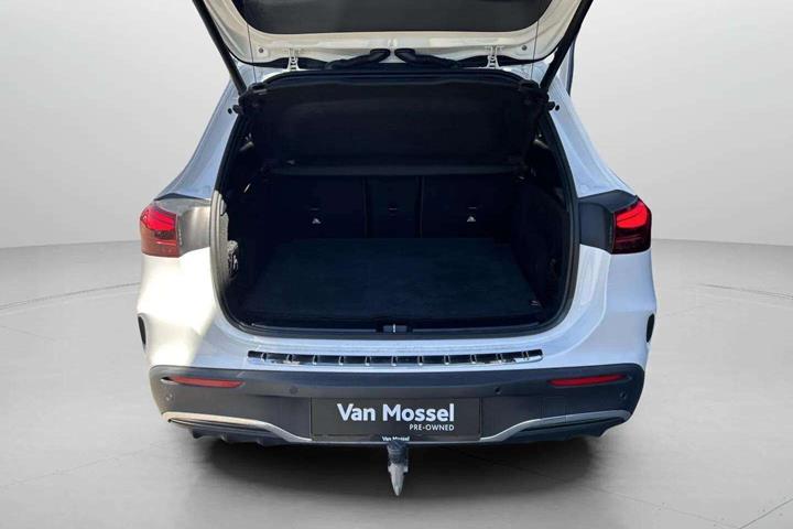 Hvid Mercedes EQA 250+ fra 2024
