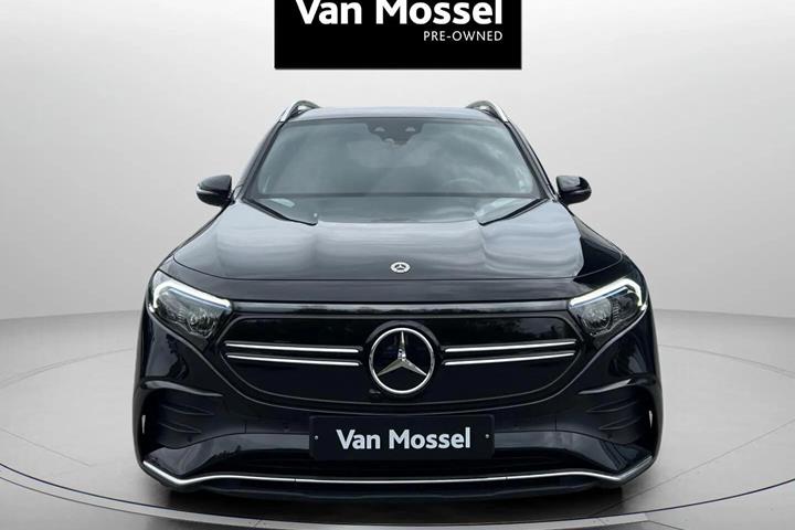 Sort Mercedes EQB 250+ fra 2024