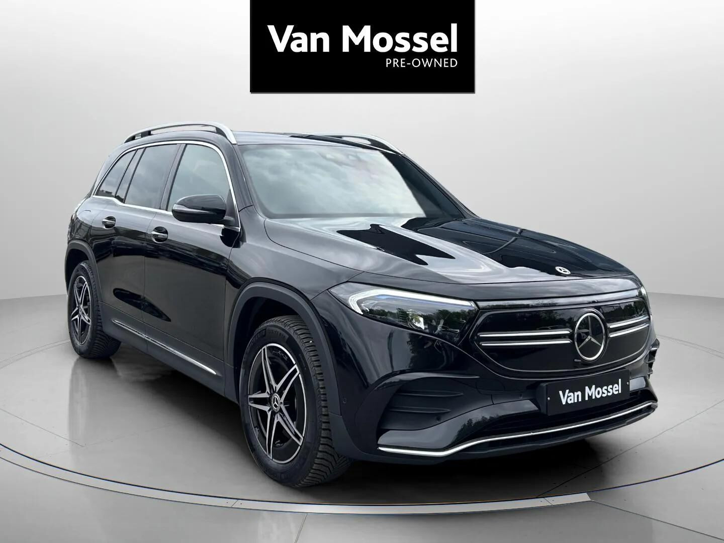 Sort Mercedes EQB 250+ fra 2024