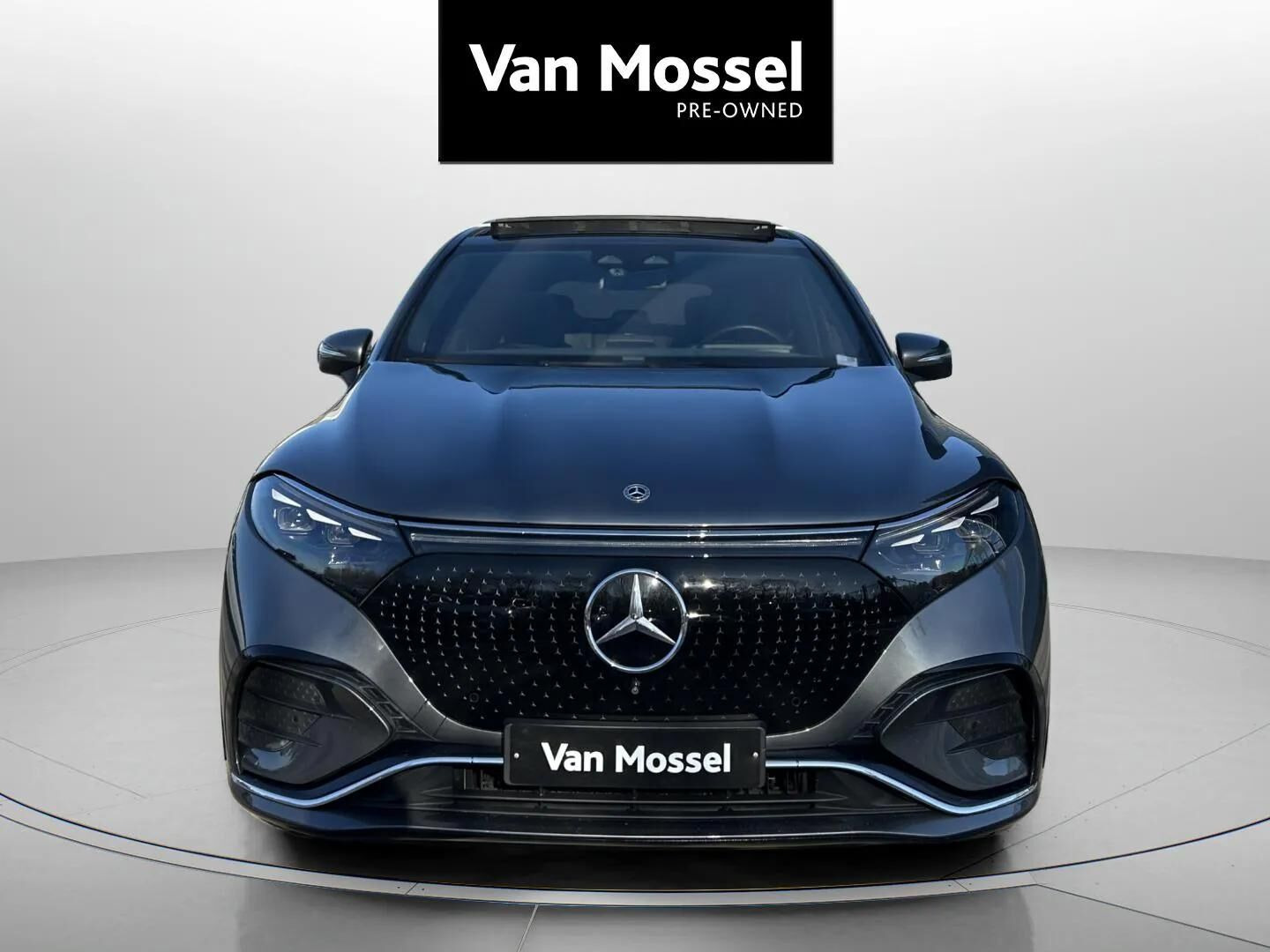 Grå Mercedes EQS 450+ fra 2023