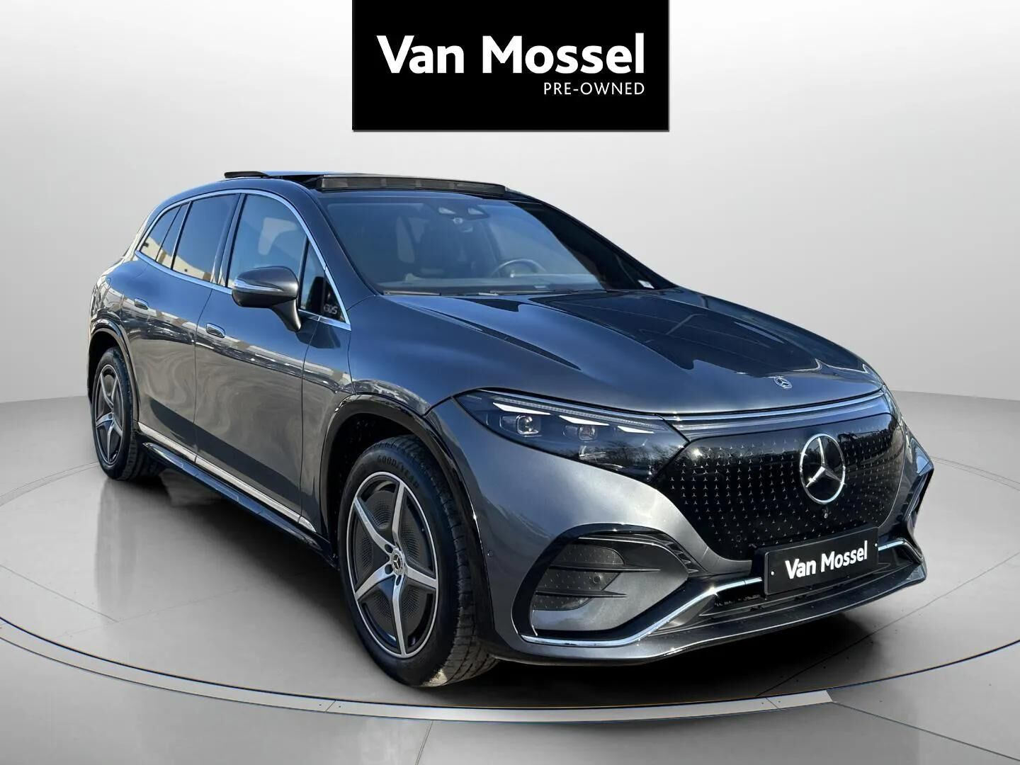 Grå Mercedes EQS 450+ fra 2023