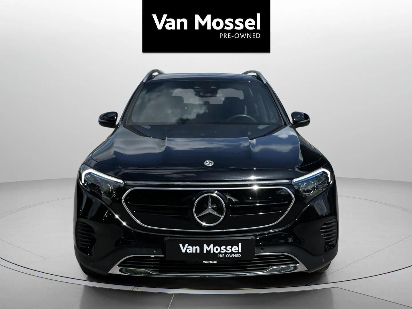 Sort Mercedes EQB 250 fra 2023