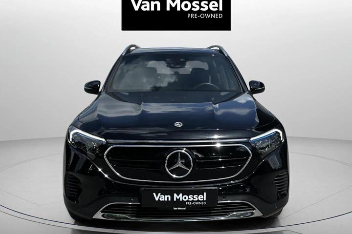Sort Mercedes EQB 250 fra 2023