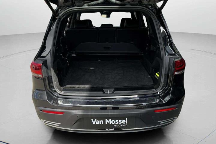 Sort Mercedes EQB 250 fra 2023