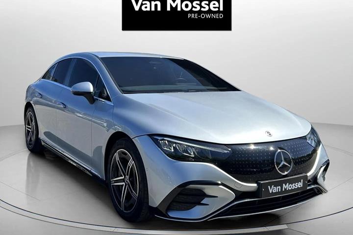 Sølv Mercedes EQE 350 fra 2023