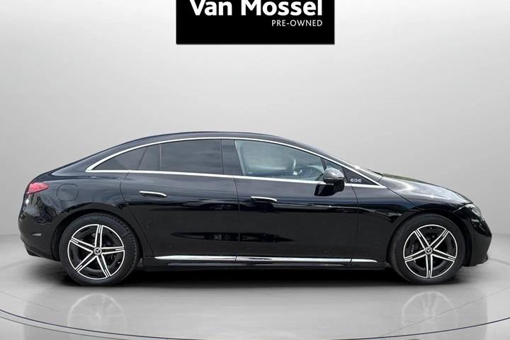 Sort Mercedes EQE 350 fra 2023