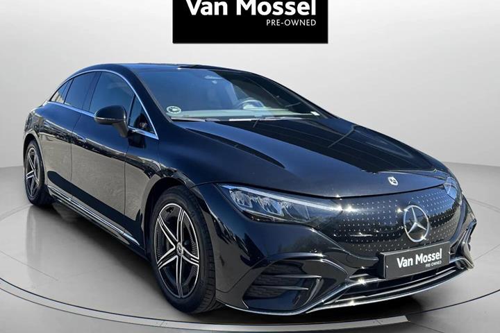 Sort Mercedes EQE 350 fra 2023