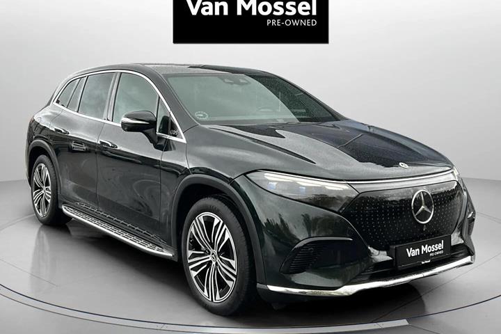Grøn Mercedes EQS 450 fra 2023