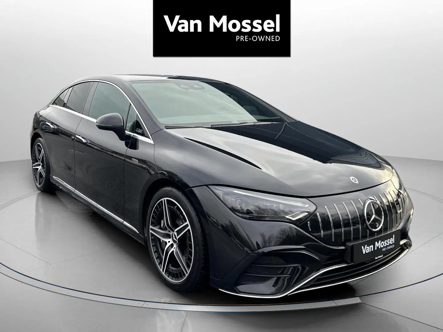 Sort Mercedes EQE 43 AMG fra 2023