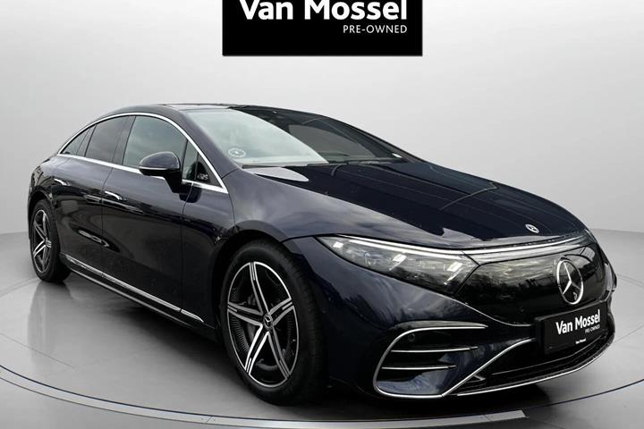 Blå Mercedes EQS 450+ fra 2023