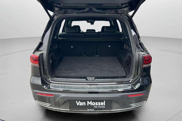 Sort Mercedes EQB 300 fra 2025