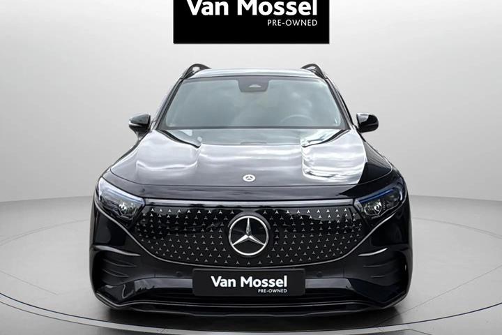 Sort Mercedes EQB 250+ fra 2025