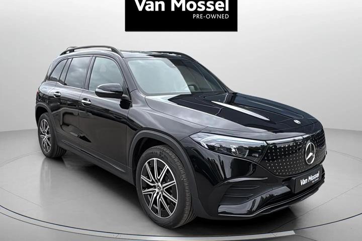 Sort Mercedes EQB 250+ fra 2025