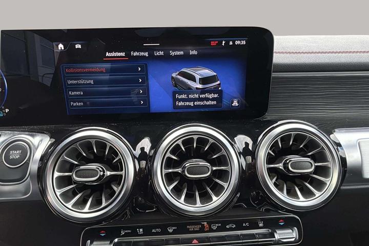 Sort Mercedes EQB 250+ fra 2025