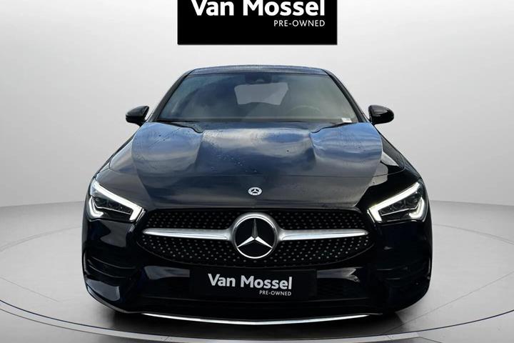 Sort Mercedes CLA250 e fra 2021