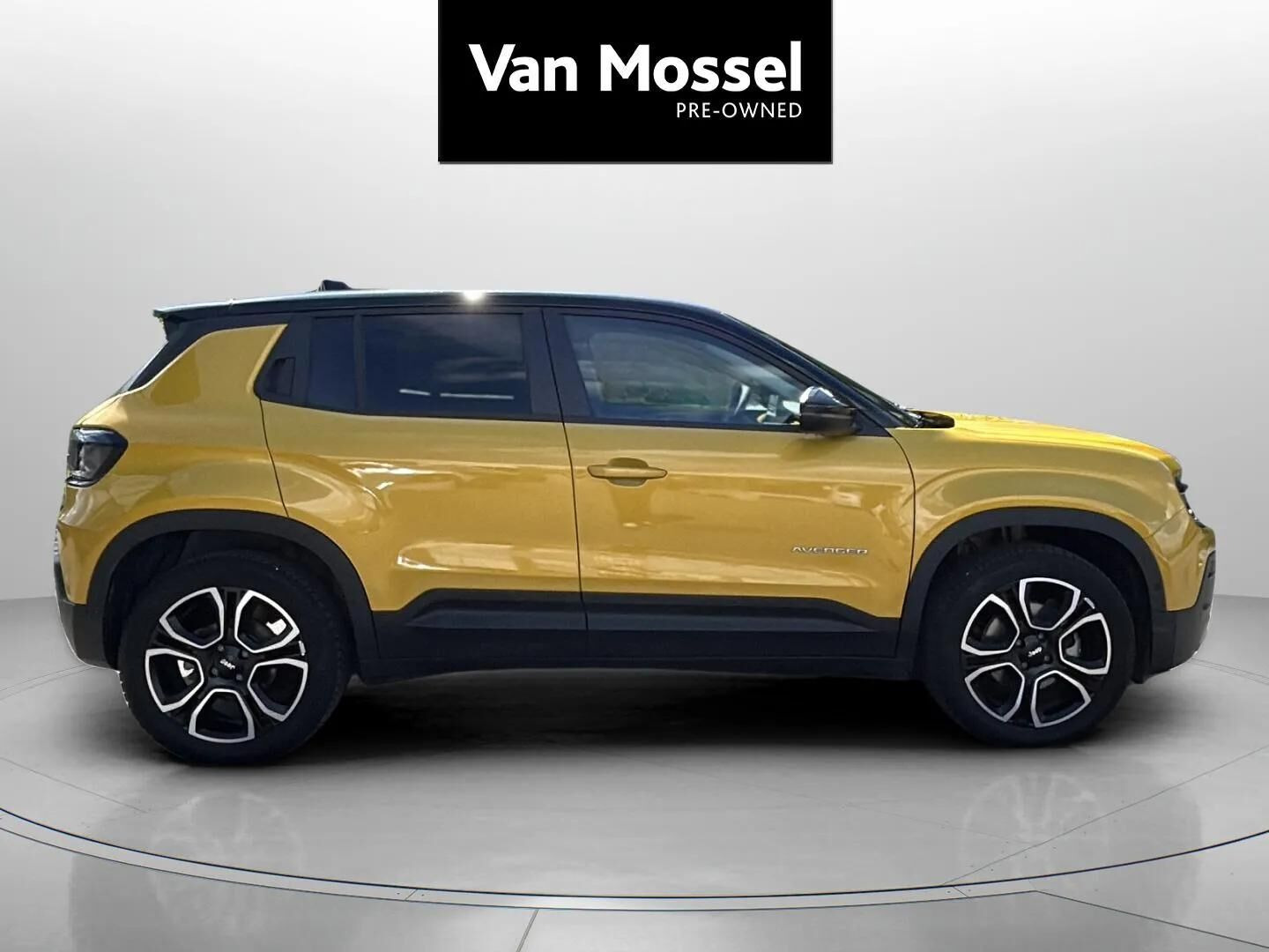 Gul Jeep Avenger fra 2023