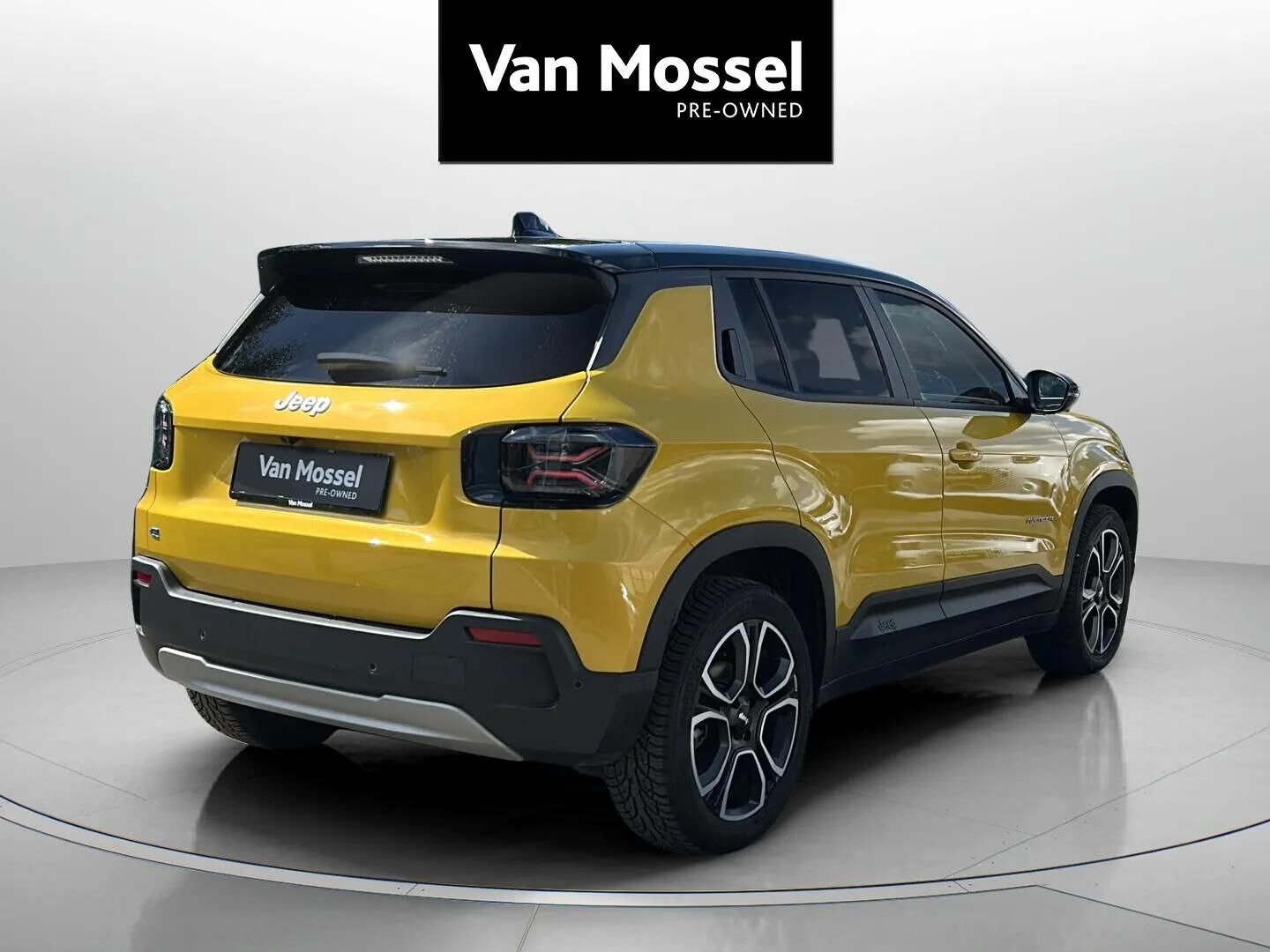 Gul Jeep Avenger fra 2023