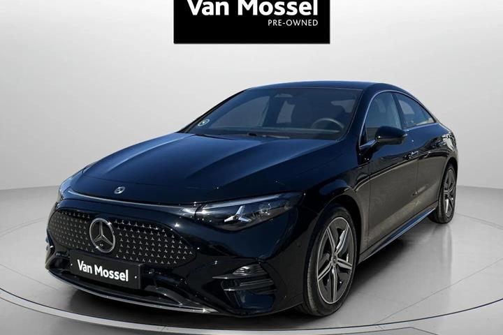 Sort Mercedes CLA250+ fra 2025 set udefra