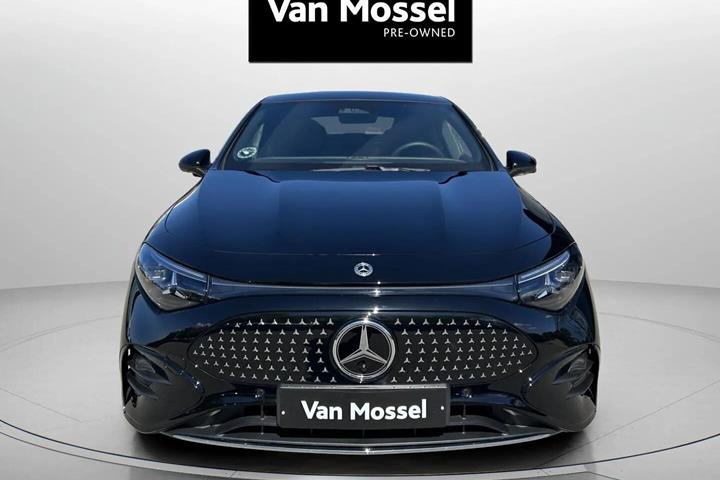 Sort Mercedes CLA250+ fra 2025