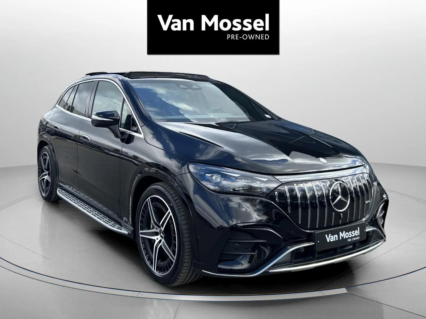 Sort Mercedes EQE 43 AMG fra 2023