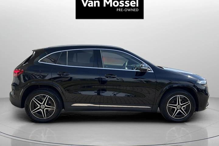 Sort Mercedes EQA 250+ fra 2024