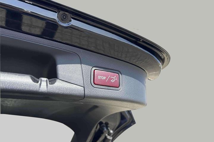 Sort Mercedes EQA 250+ fra 2024