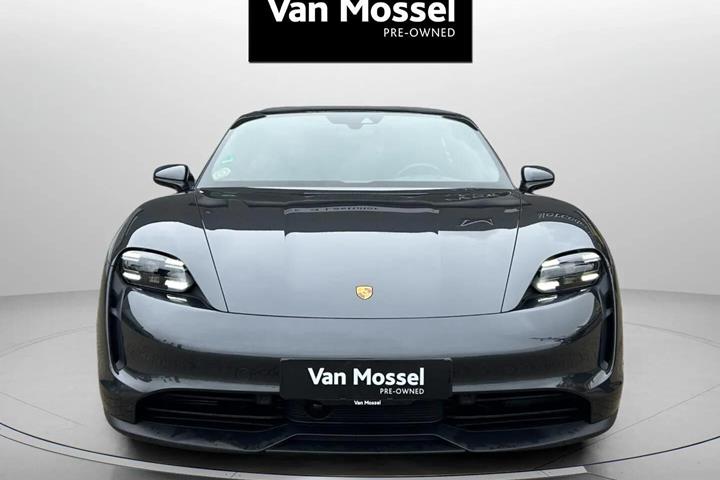 Grå Porsche Taycan fra 2021