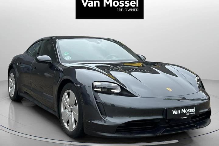 Grå Porsche Taycan fra 2021