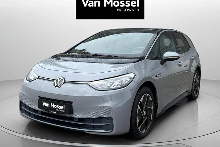 Grå VW ID.3 fra 2022 set udefra