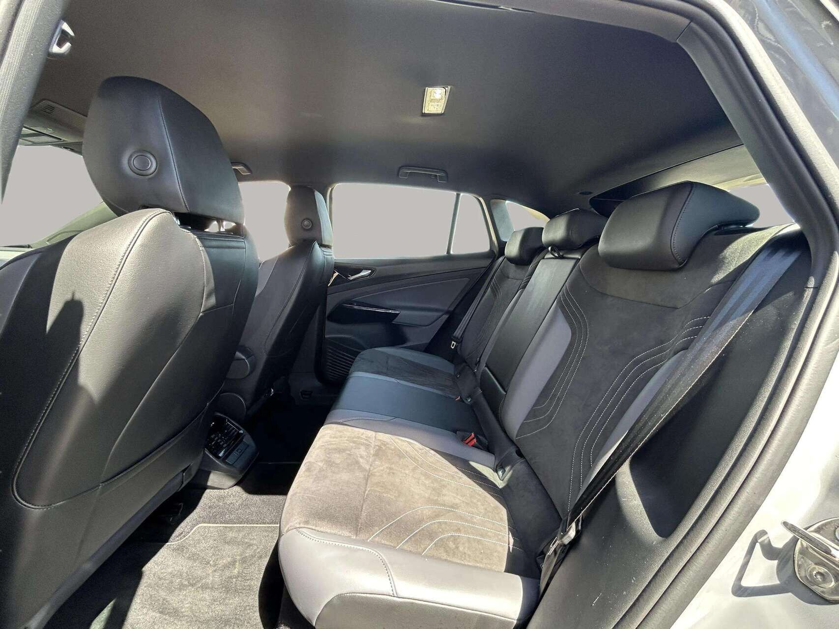 Grå VW ID.4 fra 2023