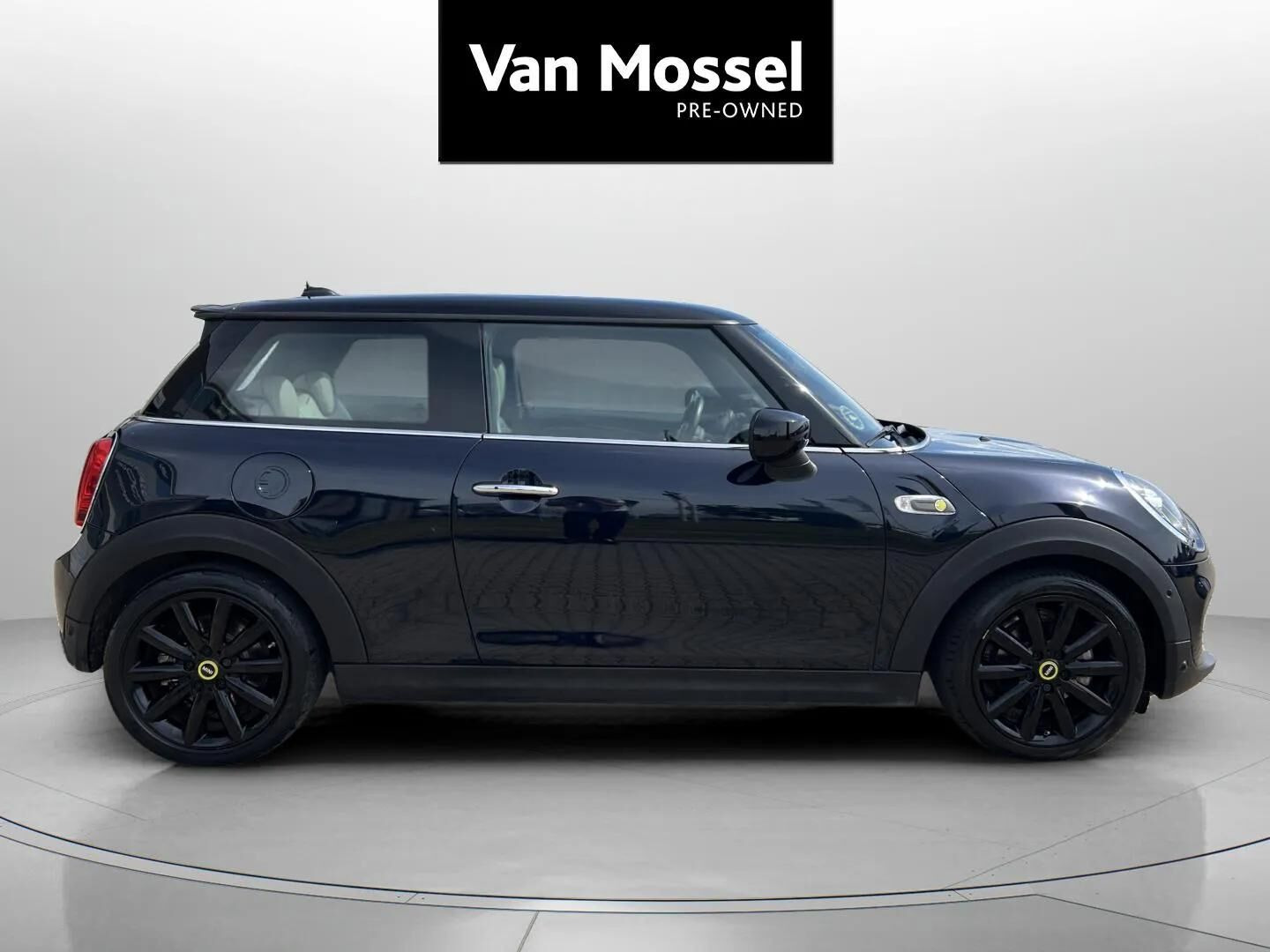 Sort Mini Cooper fra 2021