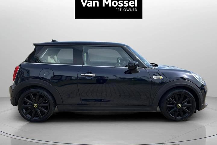 Sort Mini Cooper fra 2021