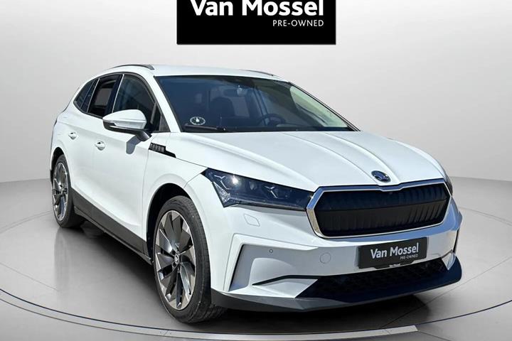 Hvid Skoda Enyaq fra 2022