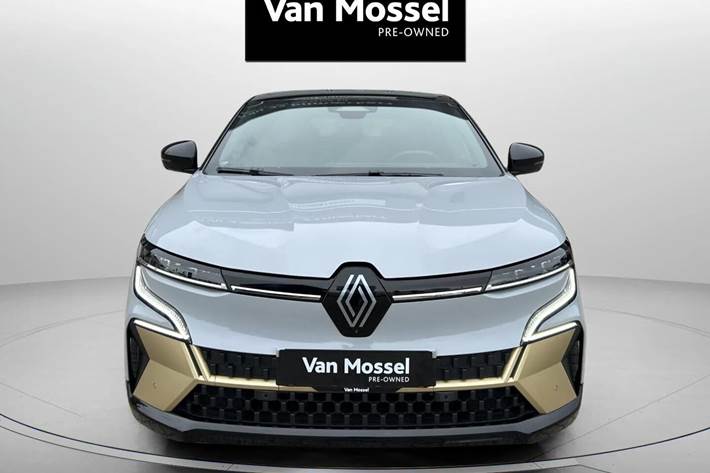 Grå Renault Mégane fra 2024