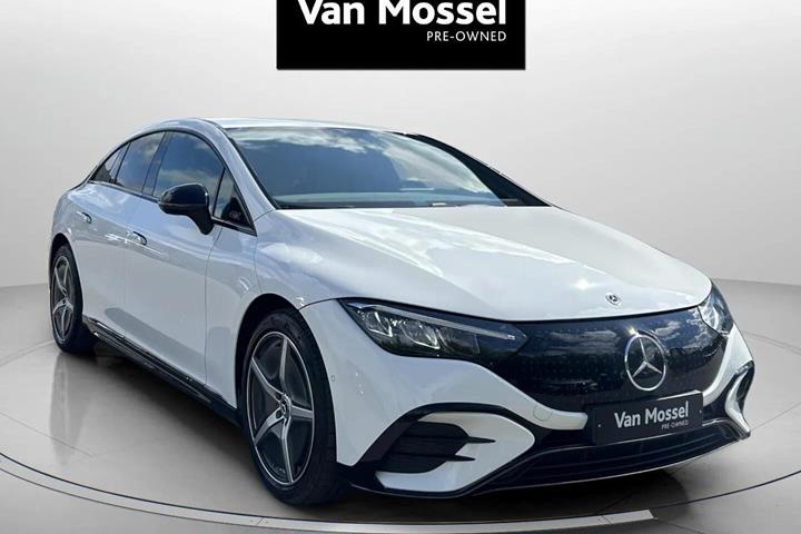 Hvid Mercedes EQE 350+ fra 2025