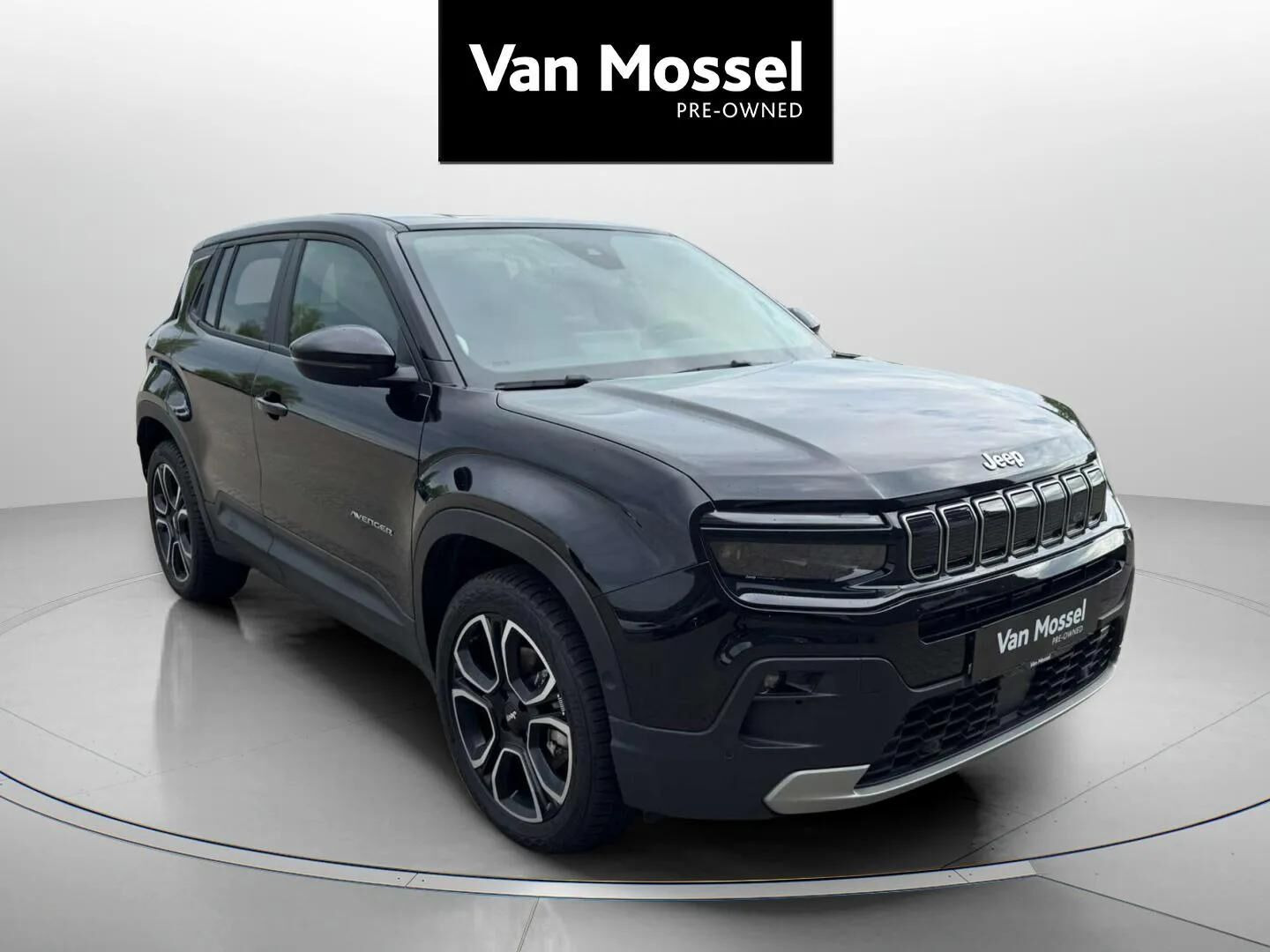 Sort Jeep Avenger fra 2023