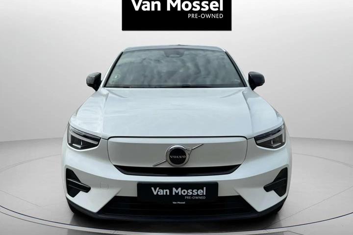 Hvid Volvo C40 fra 2023
