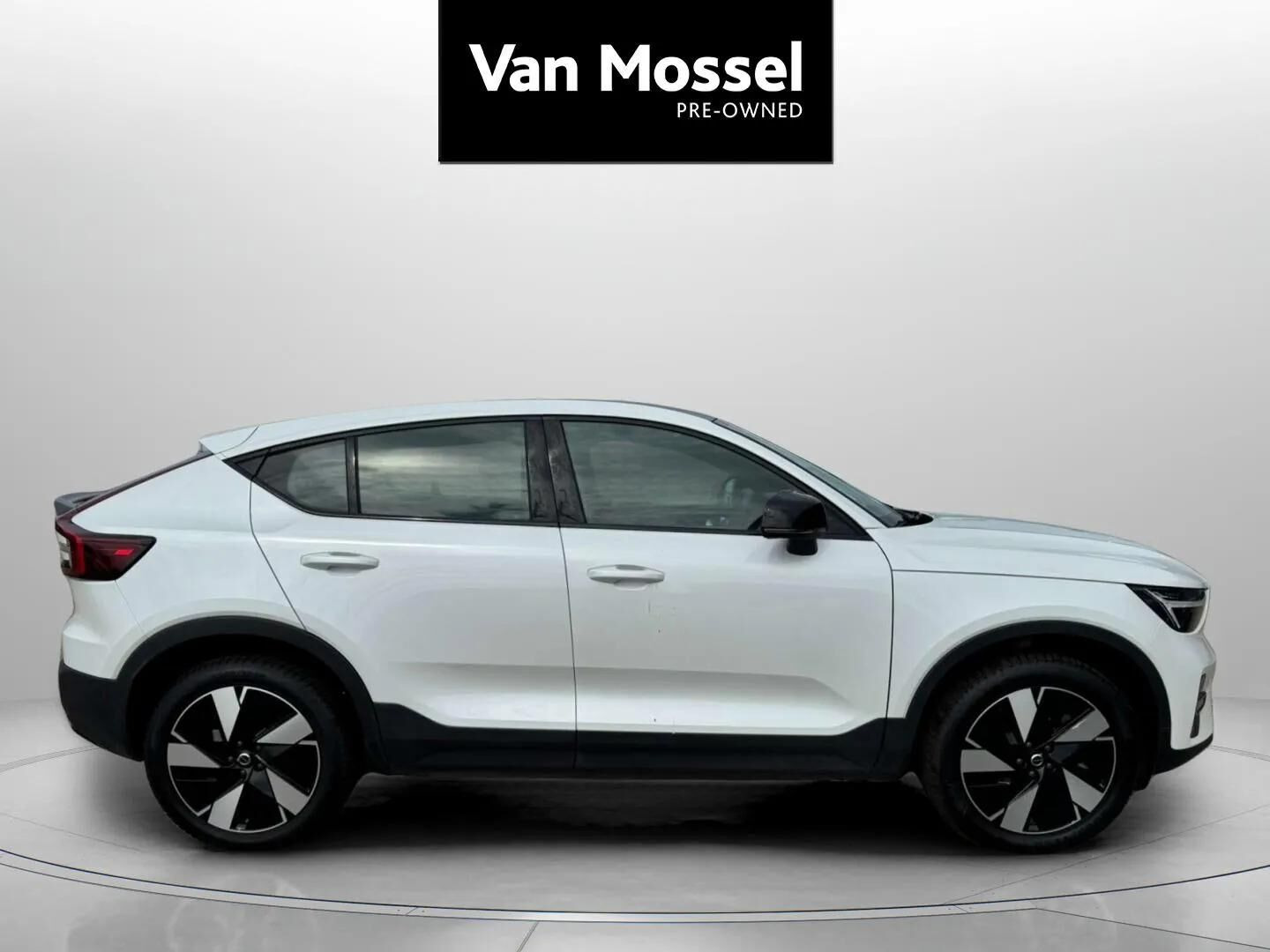 Hvid Volvo C40 fra 2023
