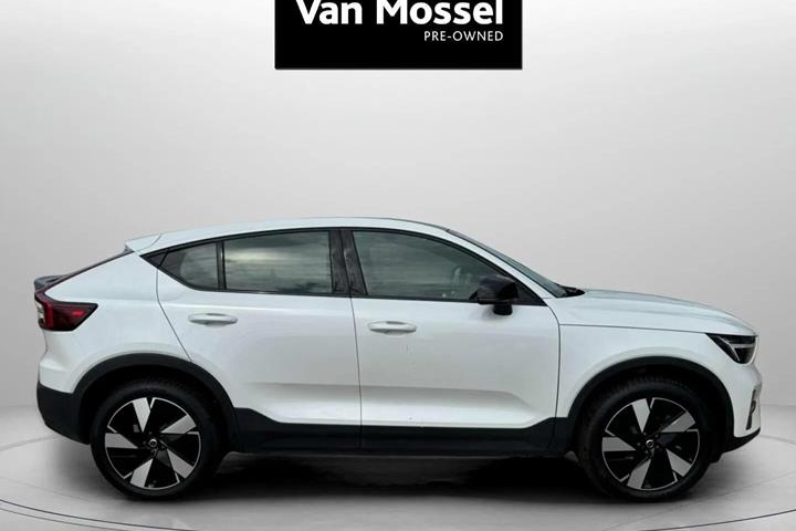 Hvid Volvo C40 fra 2023