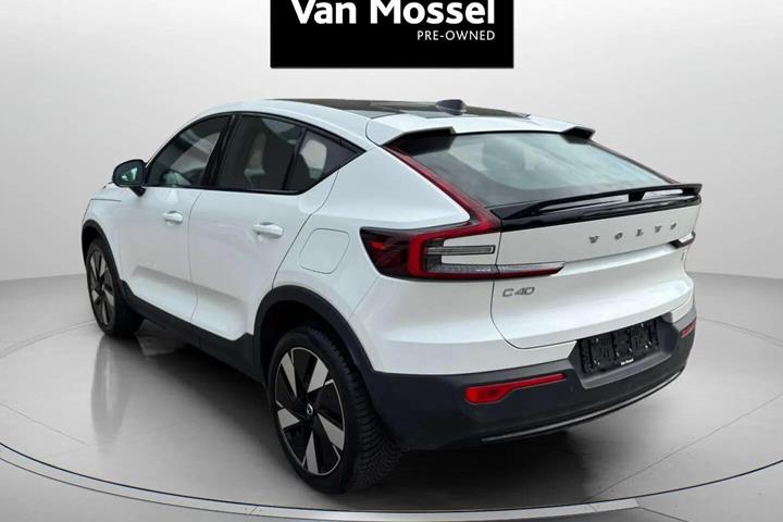 Hvid Volvo C40 fra 2023