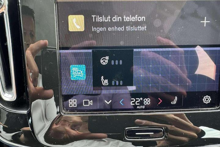 Hvid Volvo C40 fra 2023