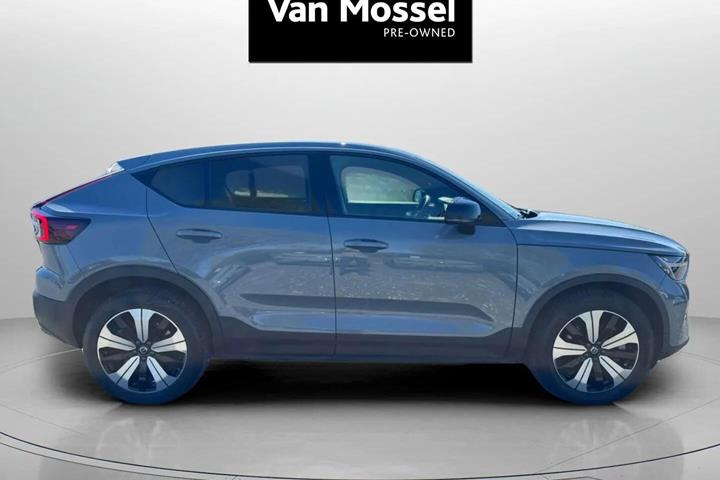 Grå Volvo C40 fra 2023