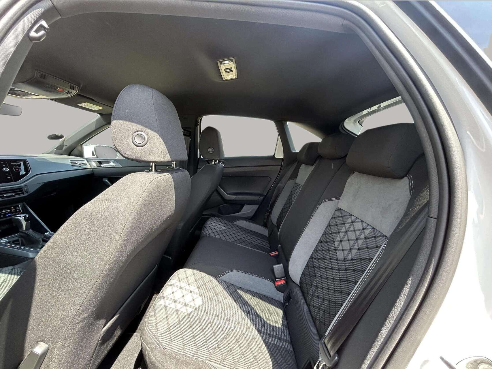 Hvid VW Taigo fra 2021