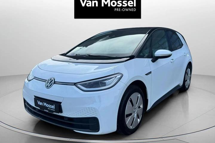 Hvid VW ID.3 fra 2021 set udefra