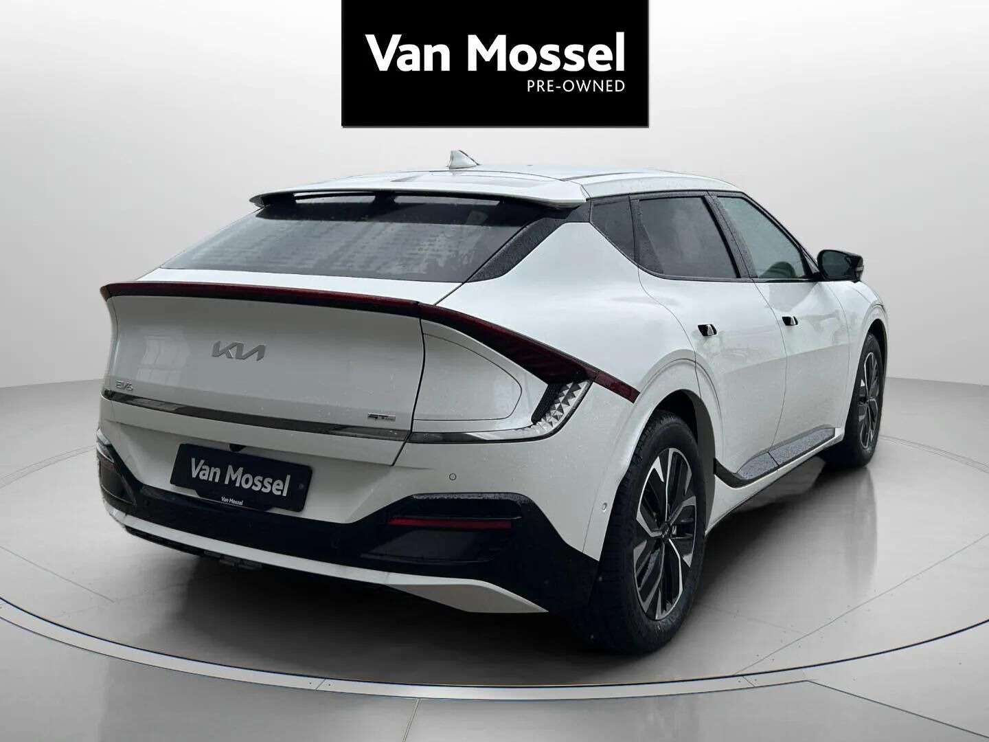 Hvid Kia EV6 fra 2025