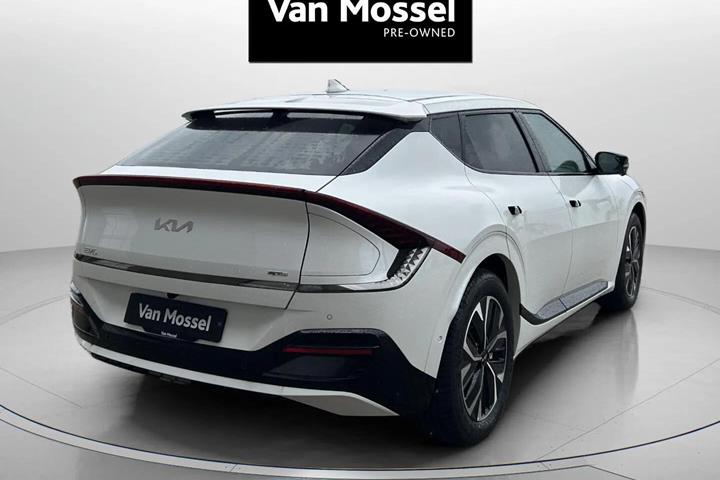 Hvid Kia EV6 fra 2025