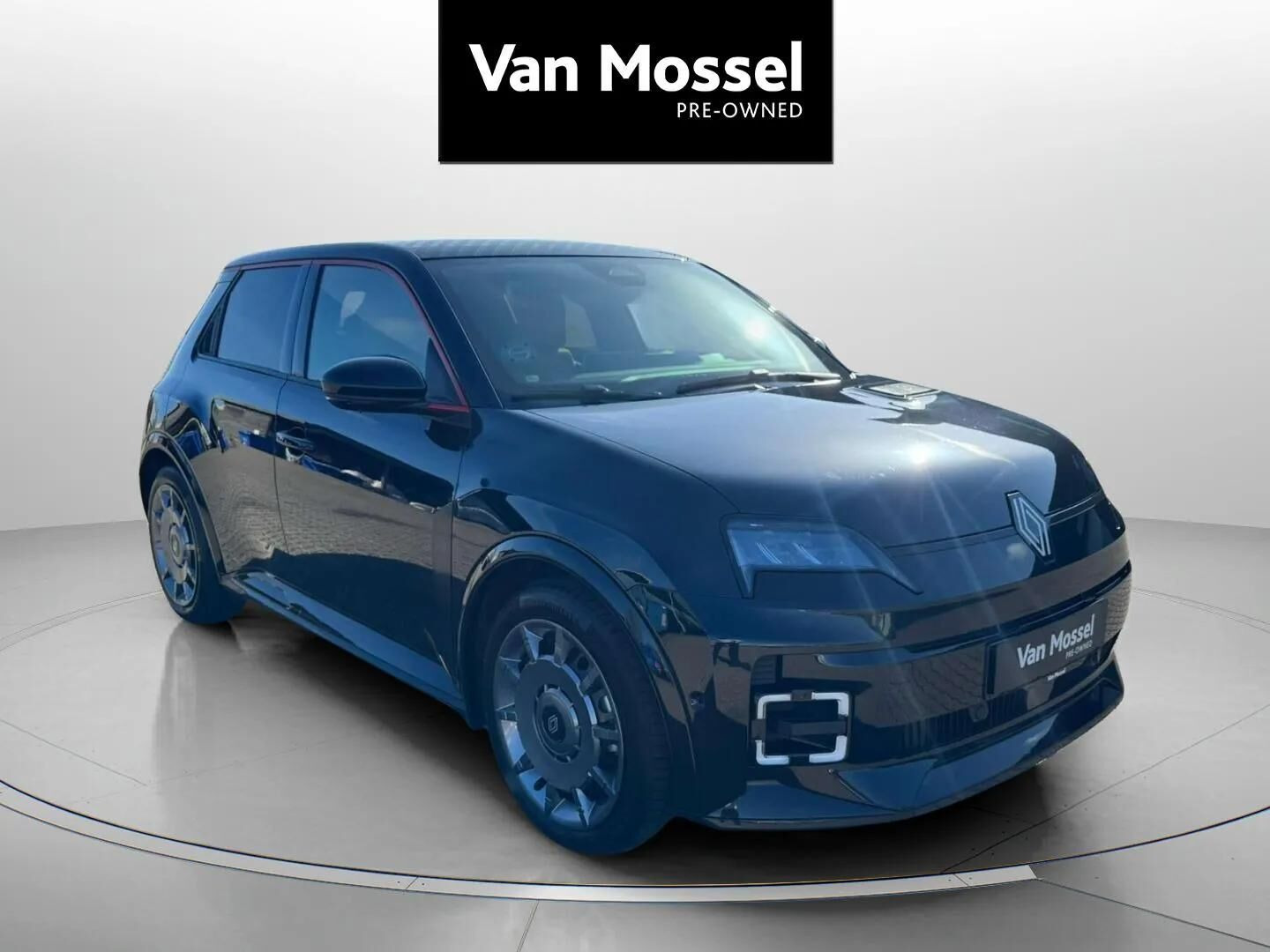 Sort Renault R5 fra 2025