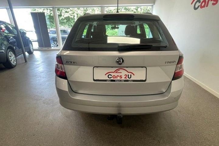 Sølv Skoda Fabia fra 2017
