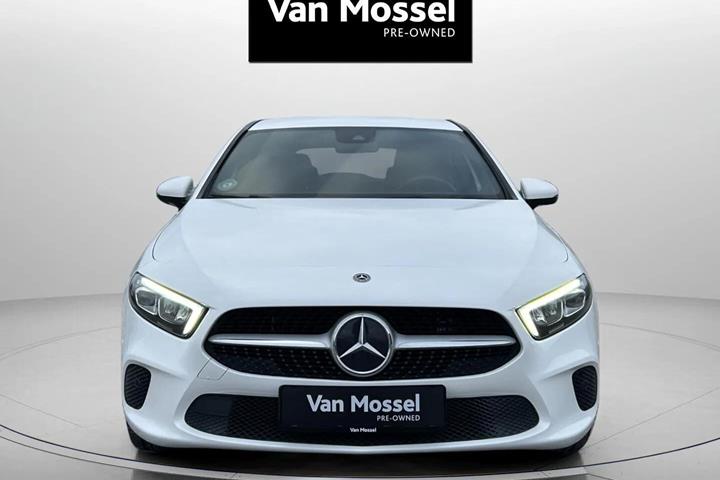 Hvid Mercedes A250 e fra 2020